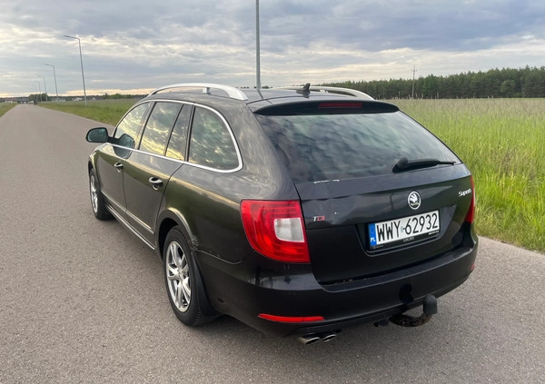 Skoda Superb cena 16000 przebieg: 546000, rok produkcji 2010 z Wyszków małe 137